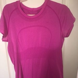Women's lululemon workout top - Still Available